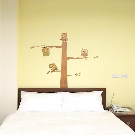 Hfun Hotel Kaohsiung Exterior photo